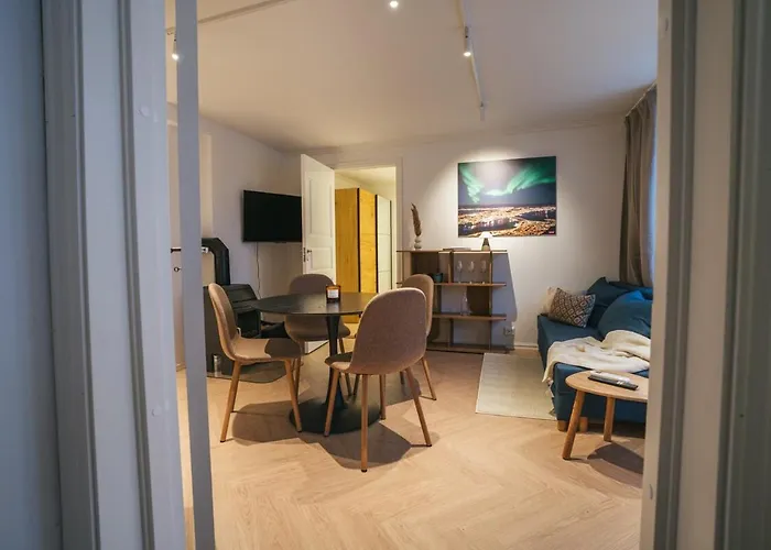 Newly Renovated With A Unique Location 아파트 트롬쇠